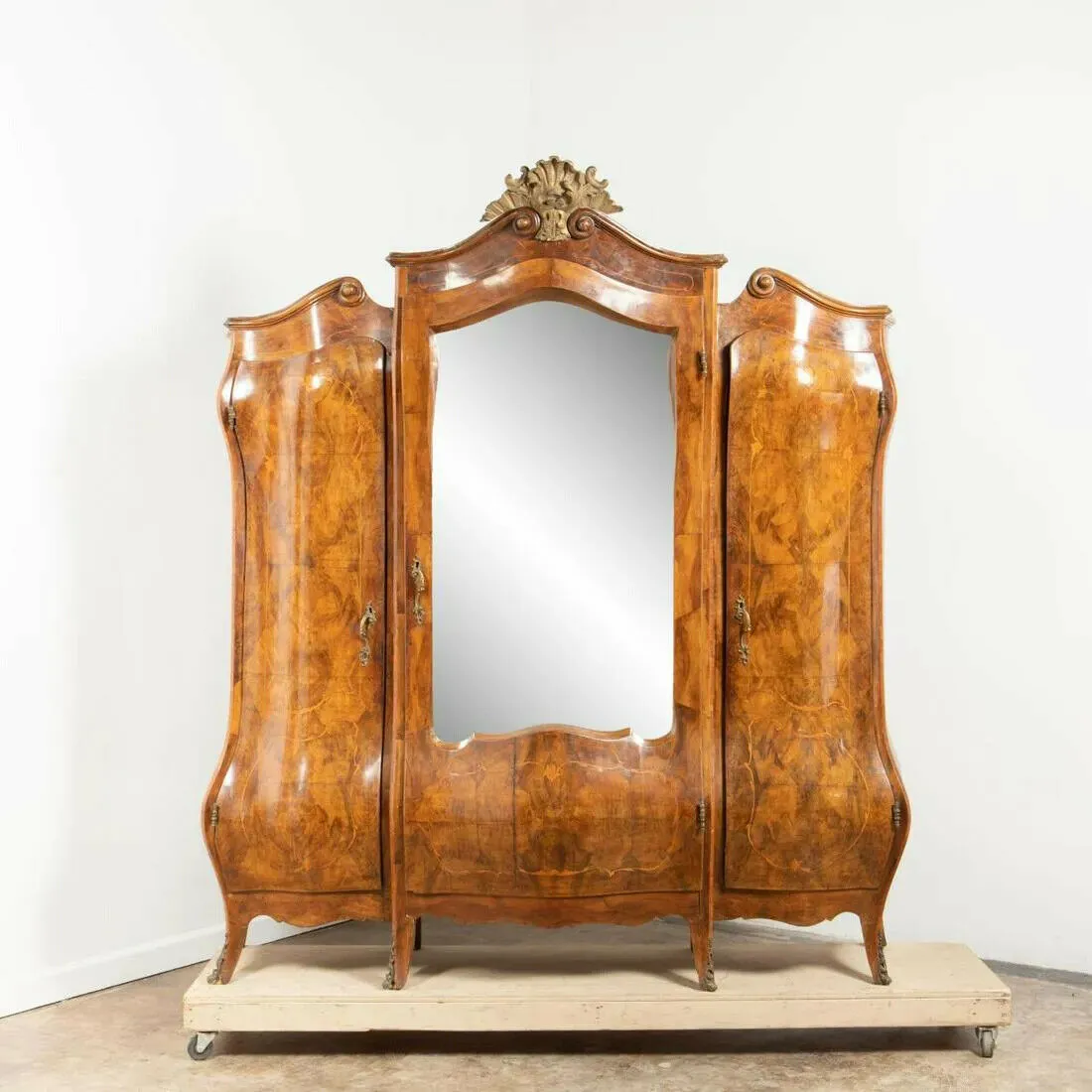 Antique Armoire, Bombe Italian Rococo-Style Burl Walnut Armoire, early 1900s!!