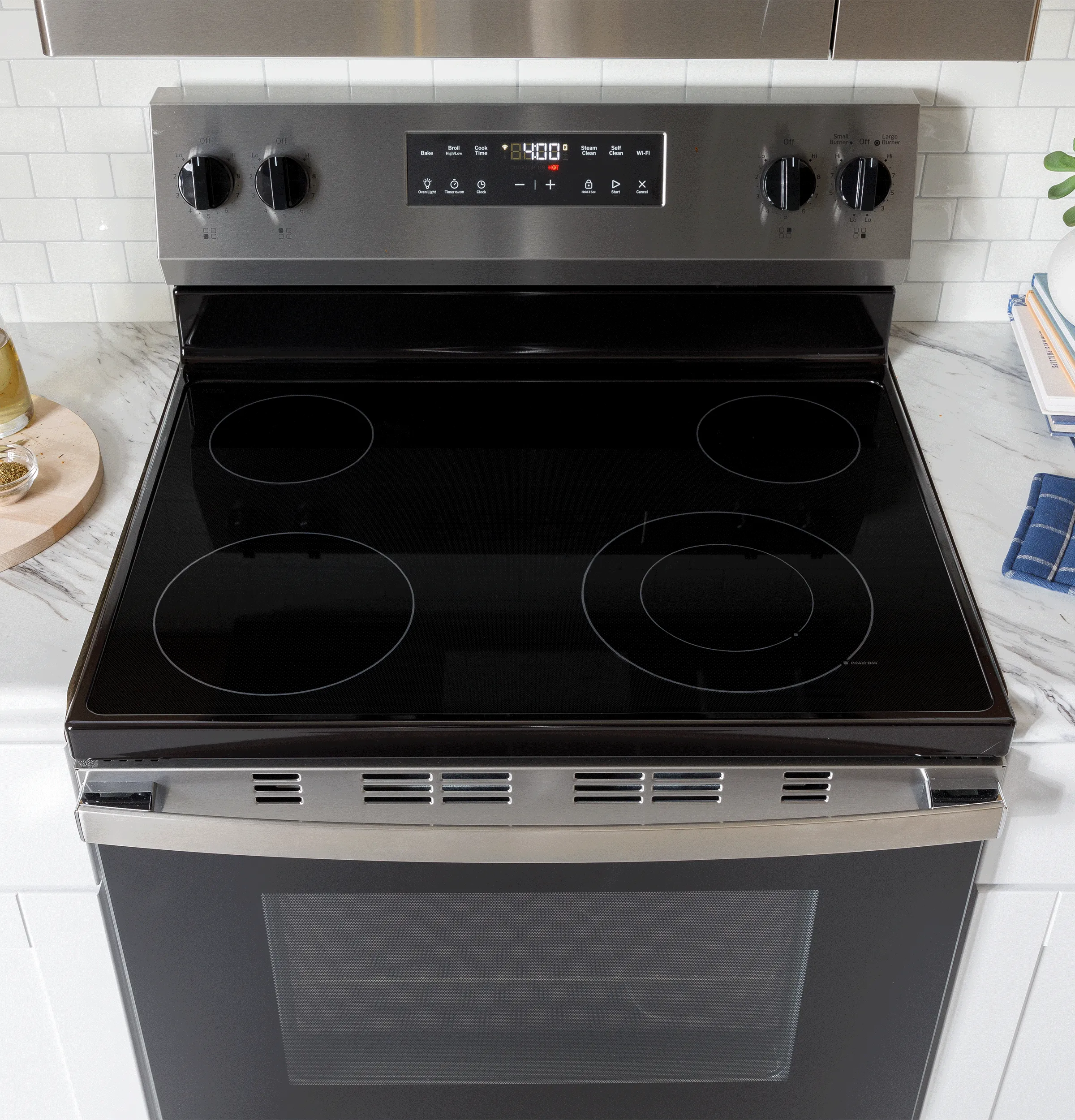 GRF400SVSS GE® 30" Free-Standing Electric Range