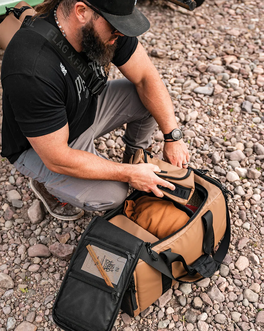 MOMENTUM DUFFLE BAG 44L - SAND