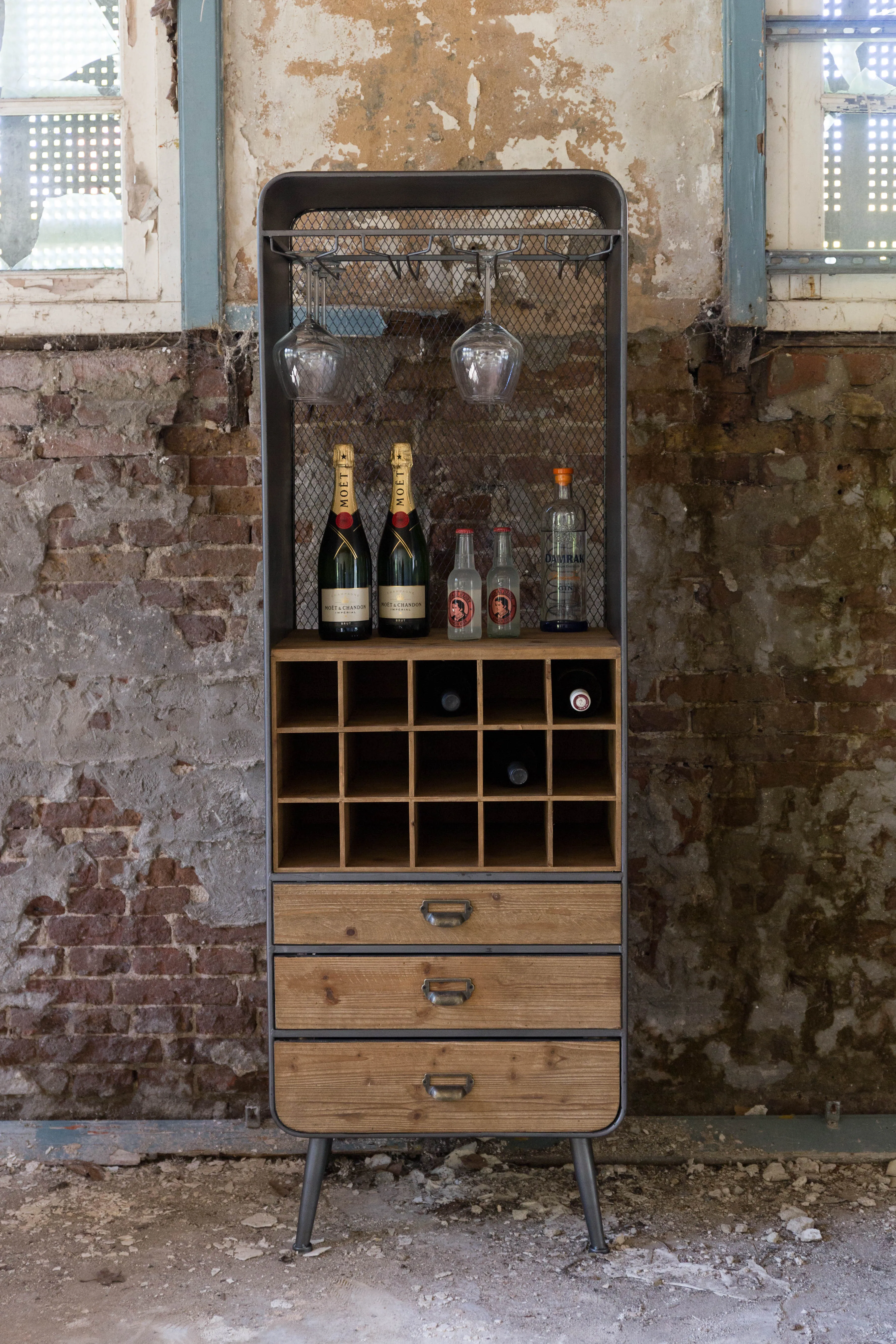 Vino Drinks Cabinet